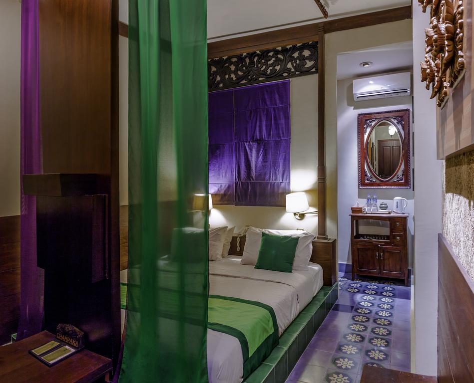 Dhanesvara Holistic Unique Homestay Wonocolo Exterior foto